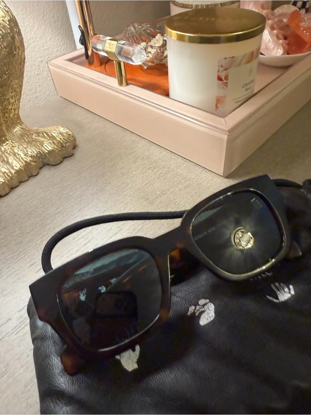 Off-White Tortoiseshell Square Sunglasses with Dark Lenses